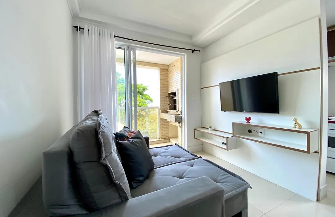 Apartamento a 150m da praia de Bombas-1